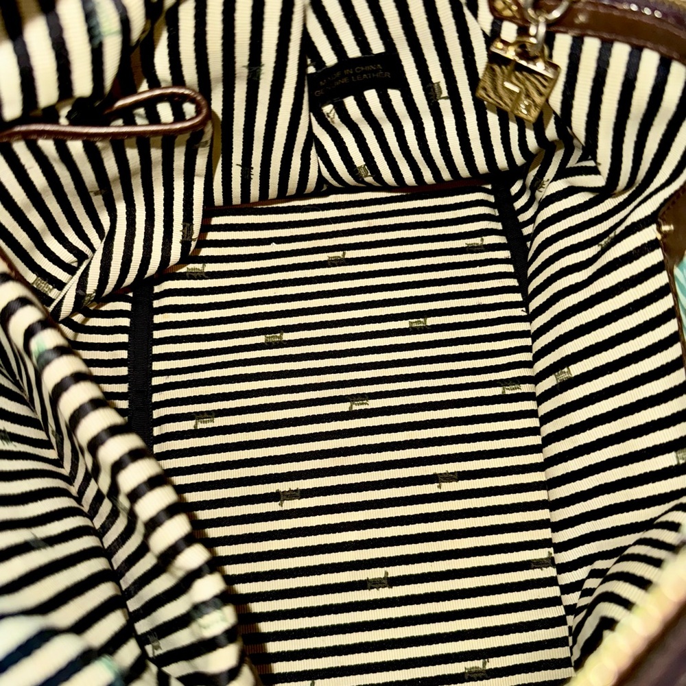 Super RARE 🤎 L.A.M.B. Dark Brown Leather Shoulder Bag by Gwen Stefani - Picture 9 of 13